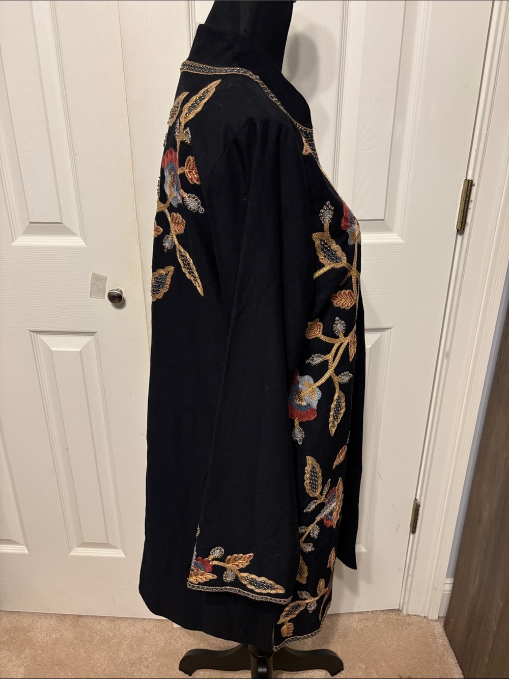 Soft Surroundings Embroidered Open Front Duster - Picture 5 of 9